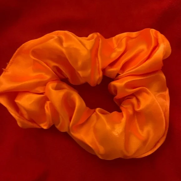 LED Light Up Hair Scrunchies for Women and Girls - LIMITED QUANTITIES - Picture 5 of 16